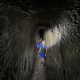 Trilha Caverna dos Escravos e Ponta do Chapéu